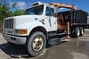 2002 International 4900 Image