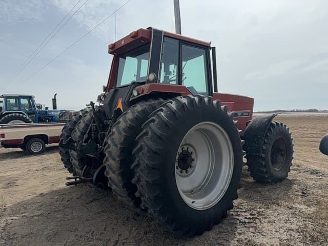 Image of International Harvester 5288 equipment image 3