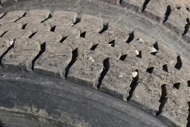 Image of International 8500 equipment image 4