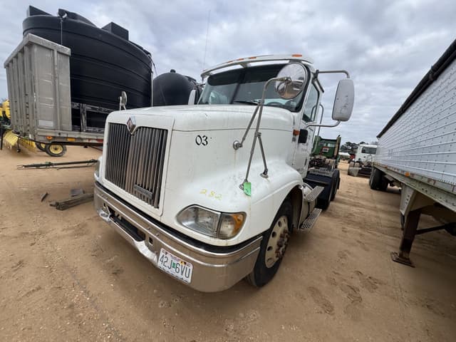 Image of International 9200i equipment image 1