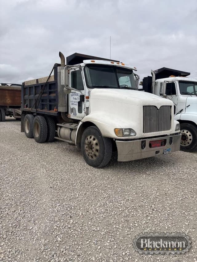 Image of International 9200i equipment image 3