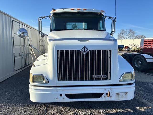 Image of International 9400i equipment image 3