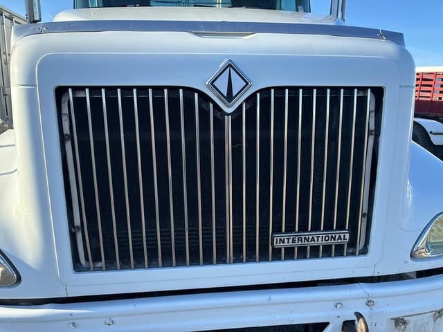 Image of International 9400i equipment image 4