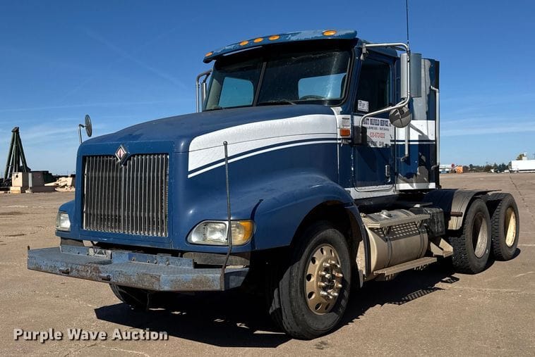2002 International 9400i Image
