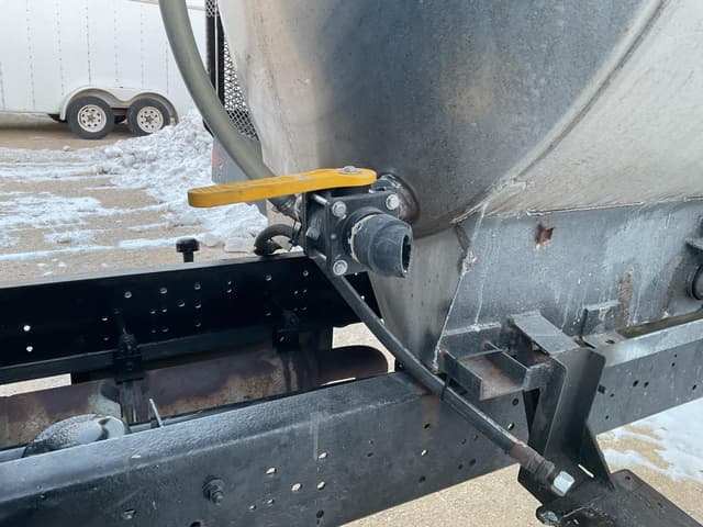 Image of International Durastar 4300 equipment image 3