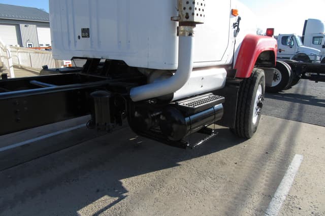 Image of International S2500 equipment image 4