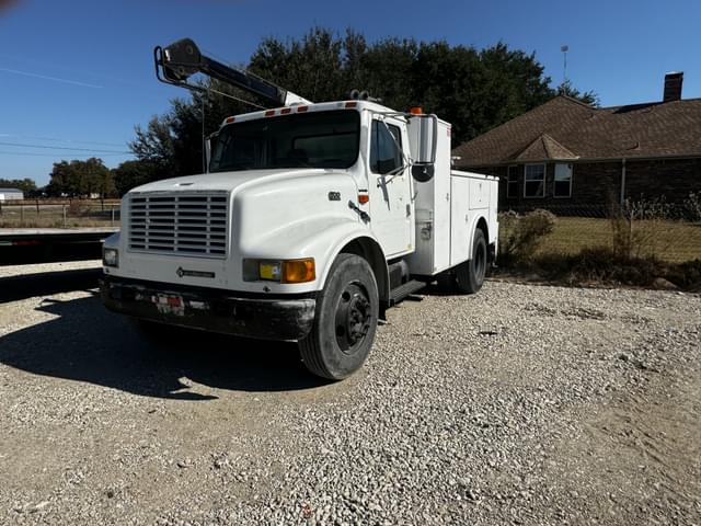 Image of International 4700 equipment image 1