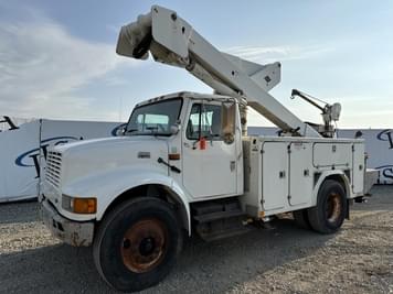 Main image International 4900