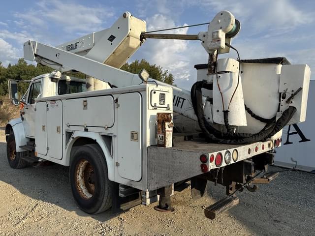 Image of International 4900 equipment image 2