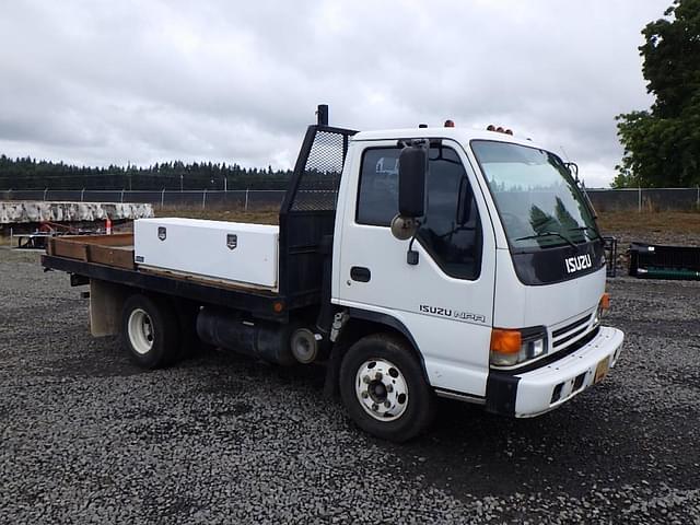 Image of Isuzu NPR equipment image 1