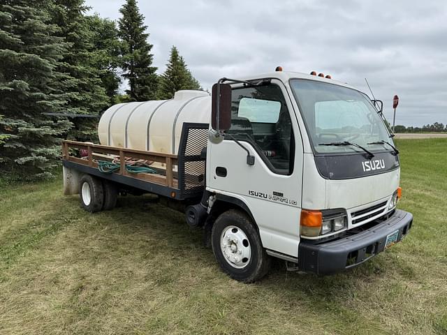 Image of Isuzu NPR-HD equipment image 1
