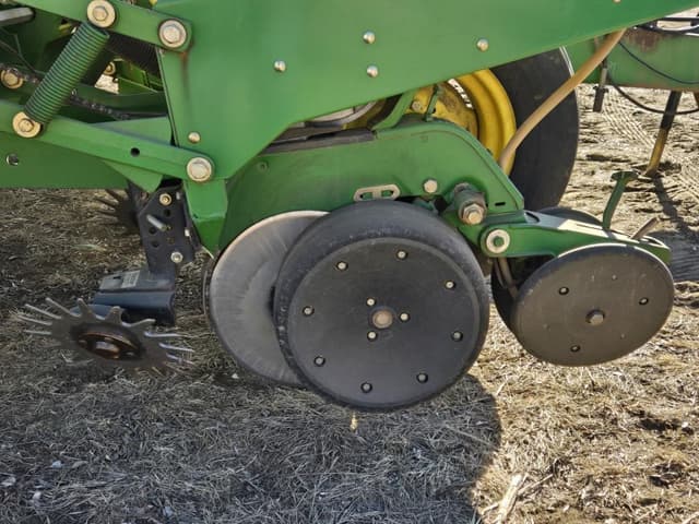 Image of John Deere 1760 equipment image 3