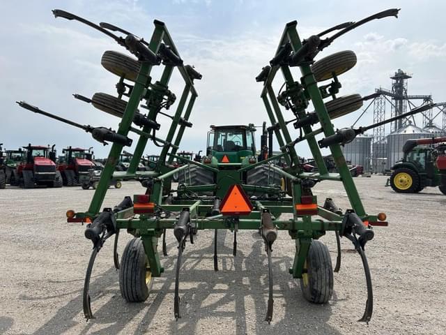 Image of John Deere 2400 equipment image 3