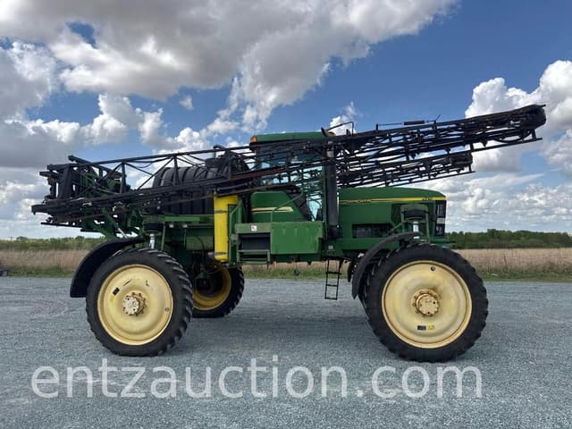 Image of John Deere 4710 equipment image 3