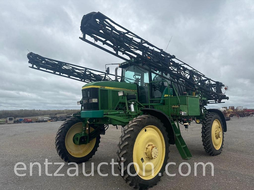 Image of John Deere 4710 Primary image