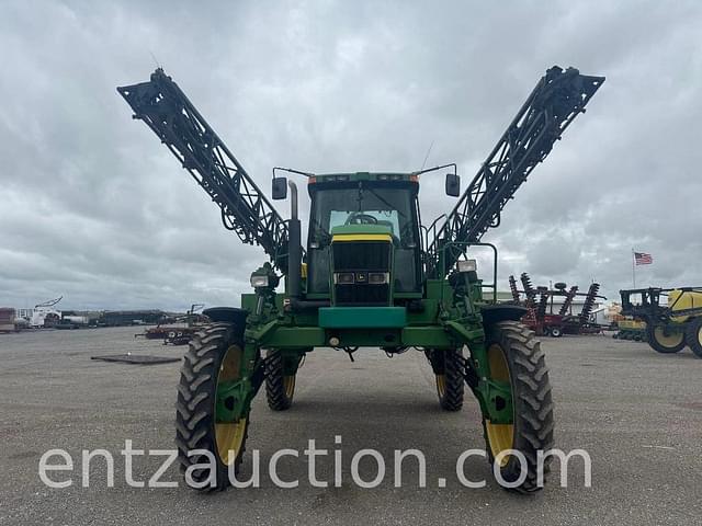 Image of John Deere 4710 equipment image 1