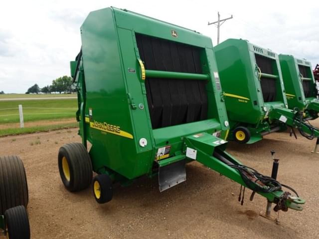 Image of John Deere 567 equipment image 1