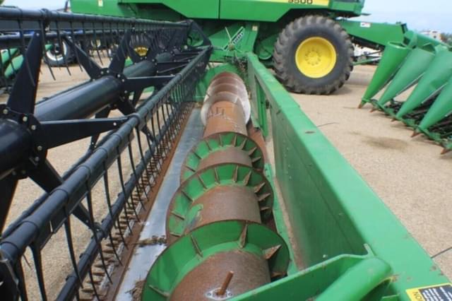 Image of John Deere 922F equipment image 4