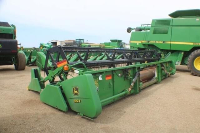 Image of John Deere 922F equipment image 3