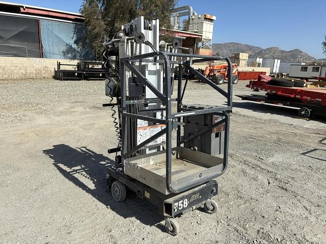 Image of JLG 25AM equipment image 1