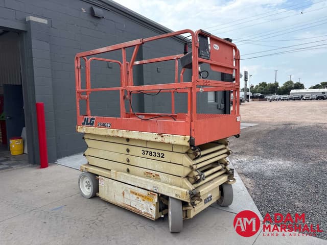 Image of JLG 2646E2 equipment image 1