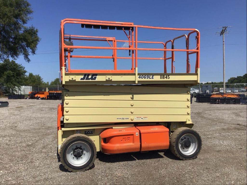 Image of JLG 4069LE Primary image