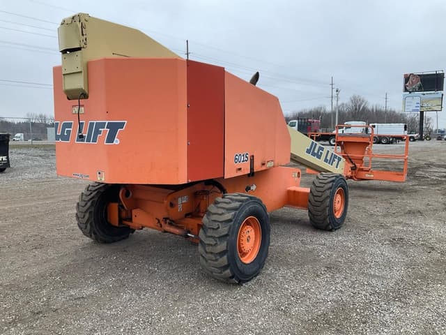 Image of JLG 601S equipment image 4