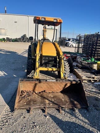 Image of John Deere 110 equipment image 2