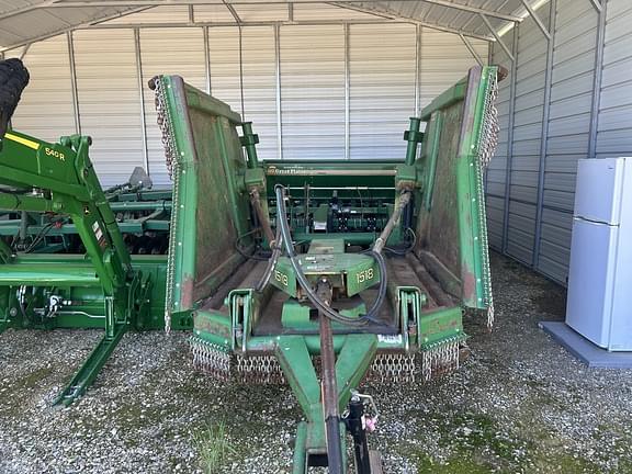 Image of John Deere 1518 equipment image 2