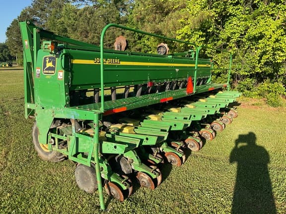 Image of John Deere 1535 Primary image