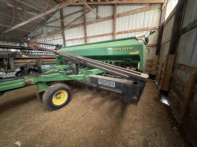 Image of John Deere 1560 equipment image 2