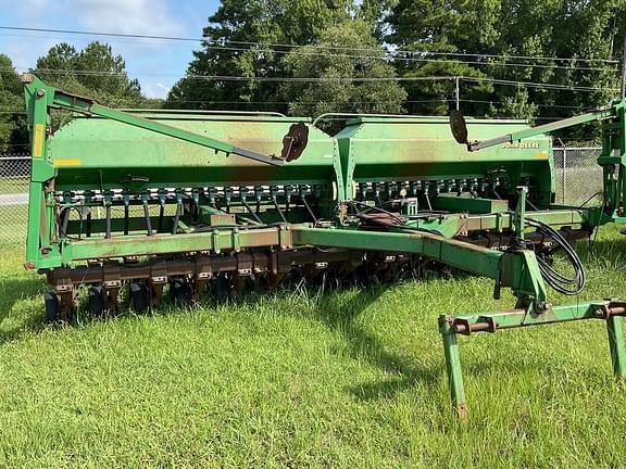 Image of John Deere 1560 Primary image