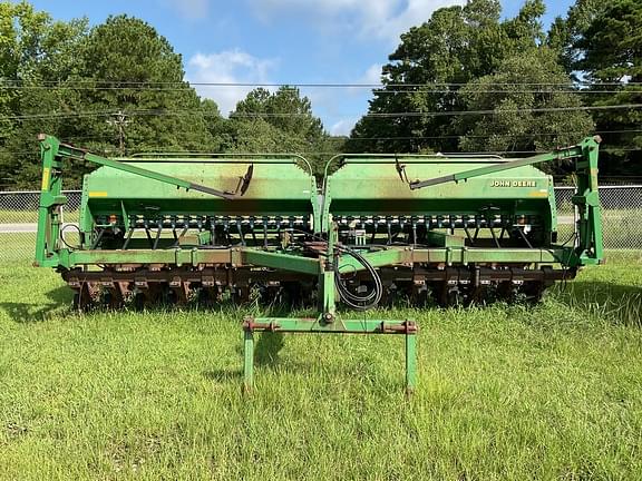 Image of John Deere 1560 equipment image 3
