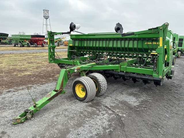 Image of John Deere 1590 equipment image 2