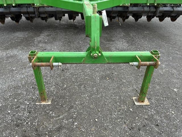 Image of John Deere 1590 equipment image 4