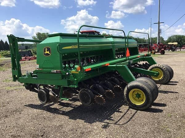 Image of John Deere 1590 equipment image 4