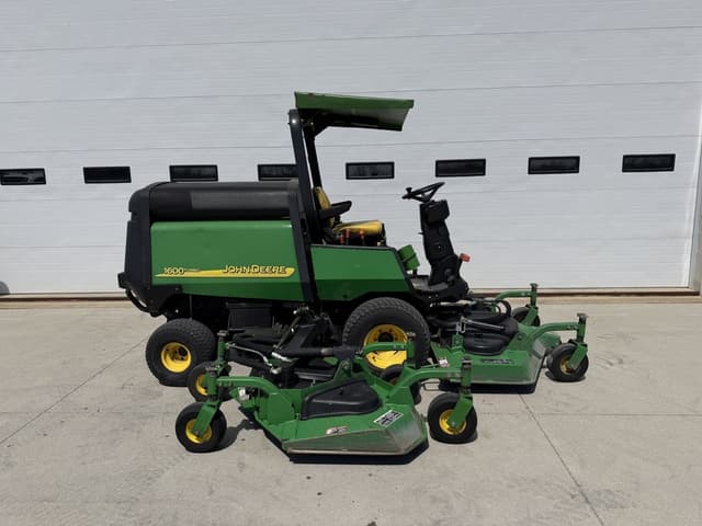 Image of John Deere 1600 equipment image 3