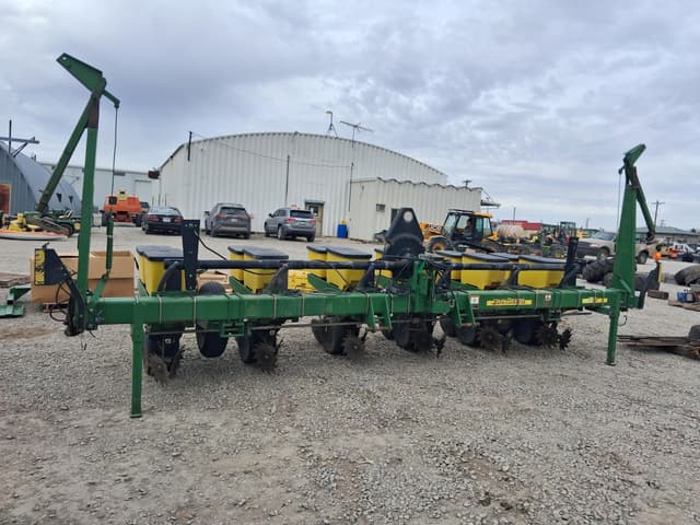 Image of John Deere 1700 equipment image 4