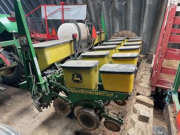 Main image John Deere 1750