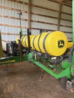 2002 John Deere 1750 Equipment Image0