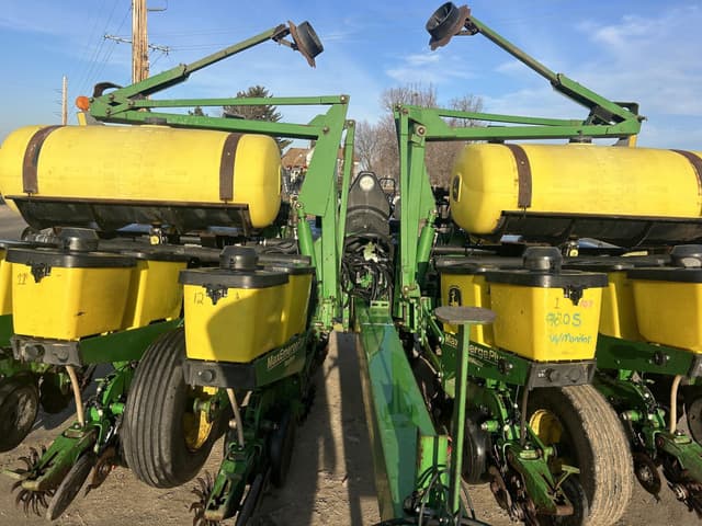 Image of John Deere 1760 equipment image 4