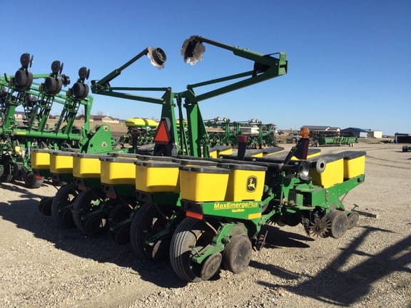 Main image John Deere 1760