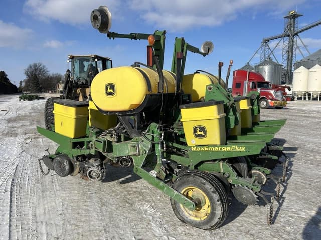 Image of John Deere 1760 equipment image 4