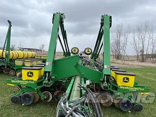 Main image John Deere 1770 5