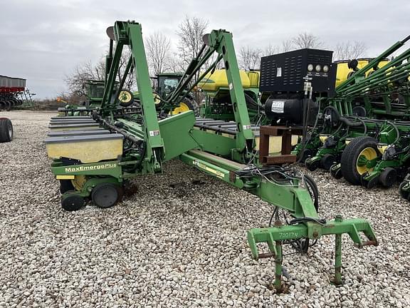 Image of John Deere 1770 equipment image 1