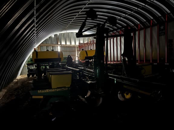 Image of John Deere 1770 equipment image 4