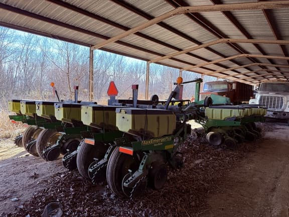 Image of John Deere 1770 equipment image 2