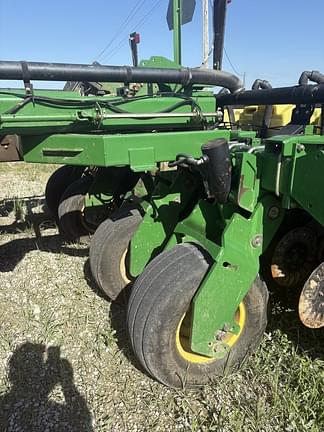 Image of John Deere 1780 equipment image 2