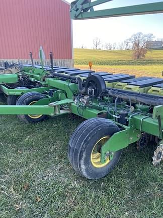 Image of John Deere 1780 equipment image 2