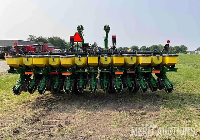 Image of John Deere 1780 equipment image 3
